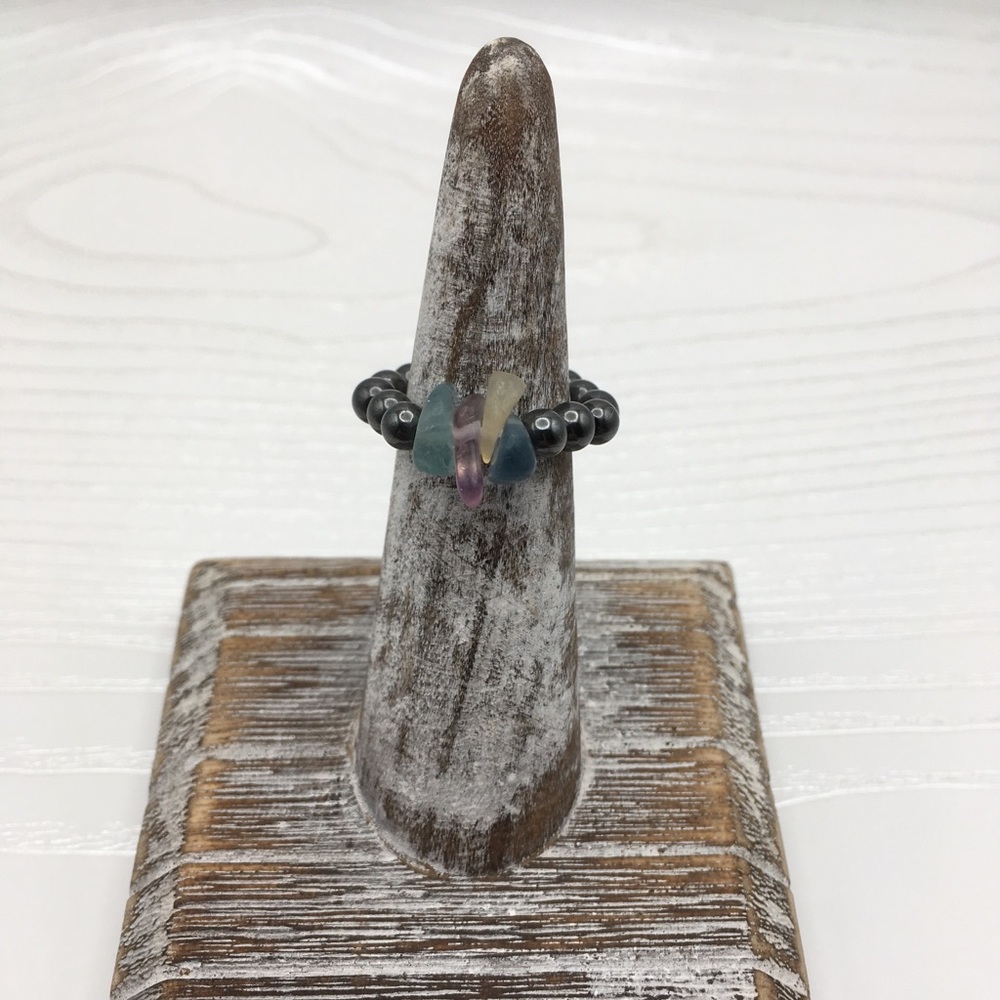 HANDCRAFTED Hematite & Fluorite Chip Stretch Bead Ring